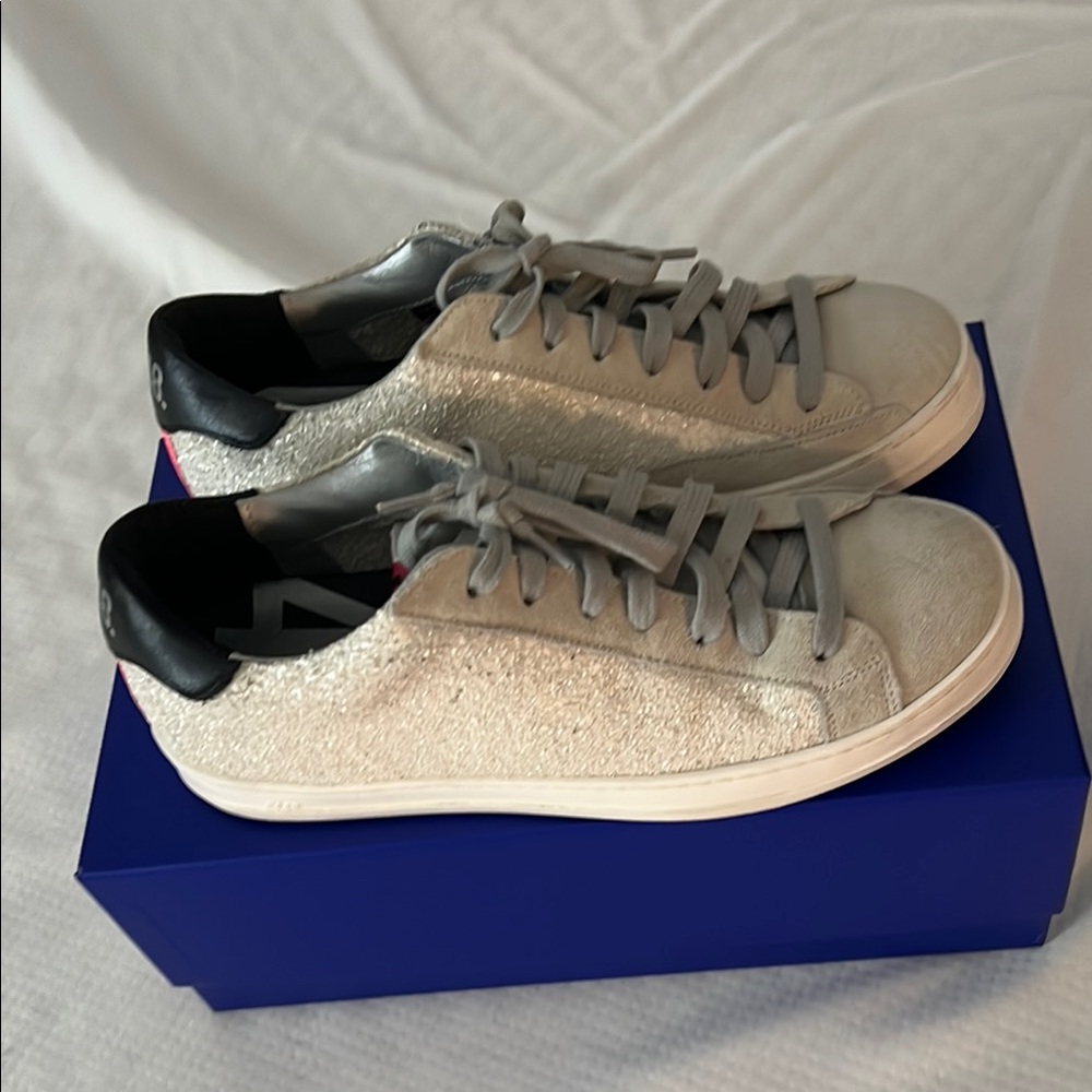 P448 Silver Black Sneakers Casual Athletic Design